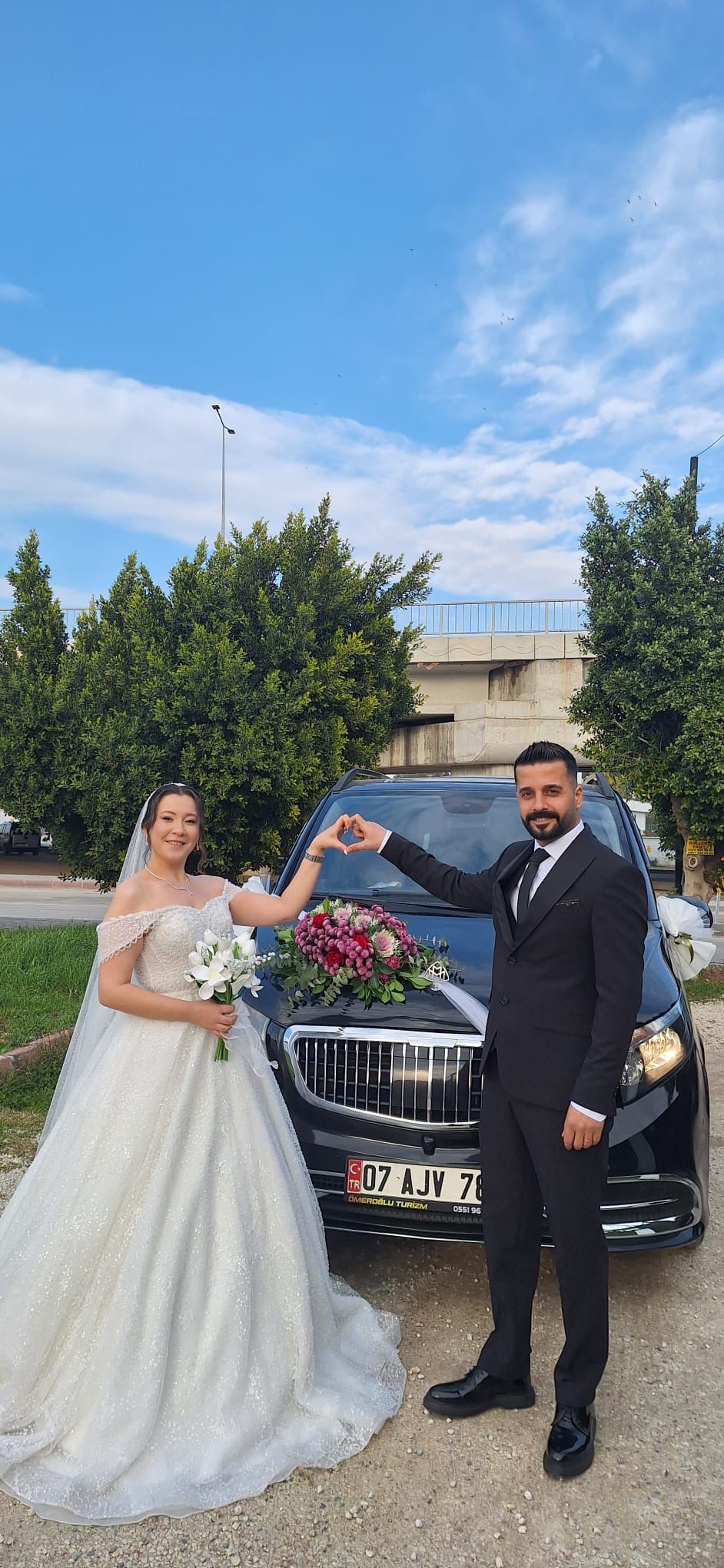 Ömeroğlu Turizm düğün için VIP araç kiralama